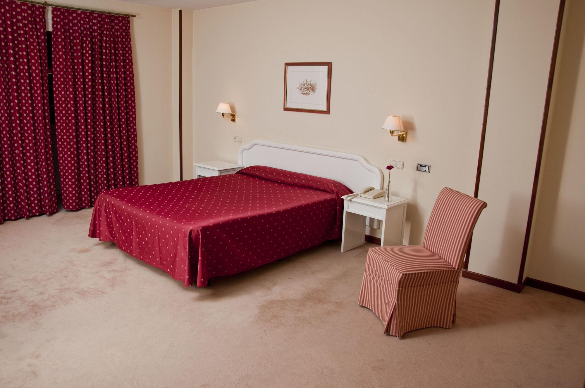 Hotel Mlc Benavente Zewnętrze zdjęcie